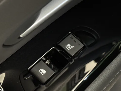 DX25XPE Hyundai Tucson 1.6T Hybrid Ultimate 5dr Auto Thumbnail #11