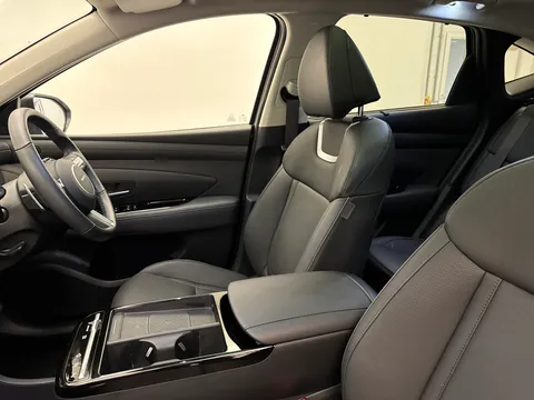 DX25XPE Hyundai Tucson 1.6T Hybrid Ultimate 5dr Auto Thumbnail #14