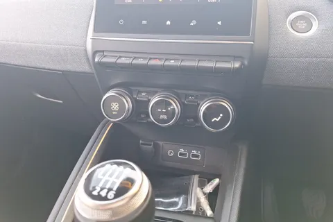 BK24OVA Renault Clio 1.0 TCe 90 Techno 5dr Thumbnail #41