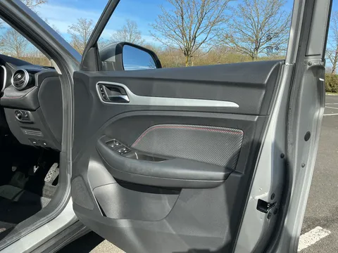 DG23YNW Mg Motor Uk Zs 1.5 VTi-TECH Exclusive 5dr Thumbnail #12