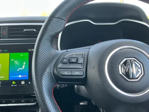 DG23YNW Mg Motor Uk Zs 1.5 VTi-TECH Exclusive 5dr Thumbnail #25