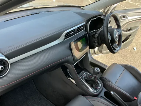 DG23YNW Mg Motor Uk Zs 1.5 VTi-TECH Exclusive 5dr Thumbnail #39