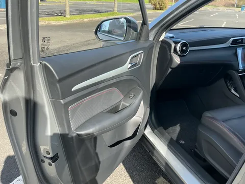 DG23YNW Mg Motor Uk Zs 1.5 VTi-TECH Exclusive 5dr Thumbnail #41