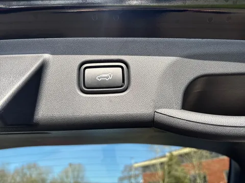 DV75AZA Hyundai Tucson 1.6T Hybrid Ultimate 5dr Auto Thumbnail #25