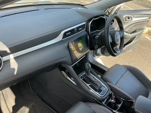 DH23LND Mg Motor Uk Zs 1.0T GDi Excite 5dr DCT Thumbnail #44