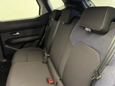 DS75XTR Dacia Duster 1.2 TCe 130 Journey 5dr Thumbnail #10