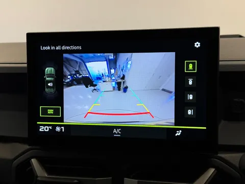 DS75XTR Dacia Duster 1.2 TCe 130 Journey 5dr Thumbnail #23