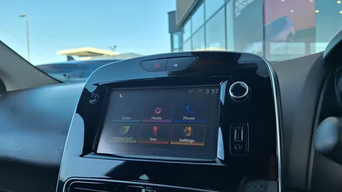 HV18NSY Renault Clio 0.9 TCE 90 Dynamique S Nav 5dr Thumbnail #9