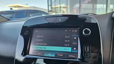 HV18NSY Renault Clio 0.9 TCE 90 Dynamique S Nav 5dr Thumbnail #10