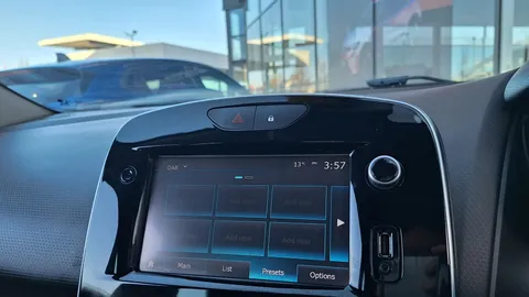 HV18NSY Renault Clio 0.9 TCE 90 Dynamique S Nav 5dr Thumbnail #12