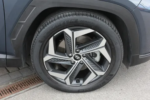 DE22EFM Hyundai Tucson 1.6 TGDi Hybrid 230 Ultimate 5dr 2WD Auto Thumbnail #5