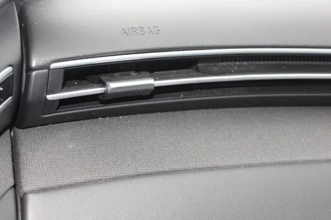 DE22EFM Hyundai Tucson 1.6 TGDi Hybrid 230 Ultimate 5dr 2WD Auto Thumbnail #10