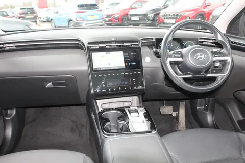 DE22EFM Hyundai Tucson 1.6 TGDi Hybrid 230 Ultimate 5dr 2WD Auto Thumbnail #15
