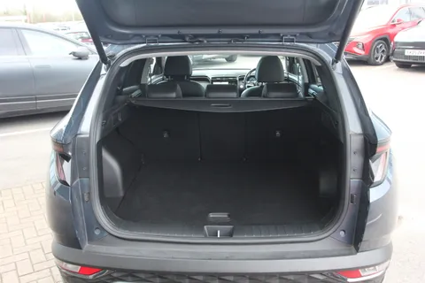 DE22EFM Hyundai Tucson 1.6 TGDi Hybrid 230 Ultimate 5dr 2WD Auto Thumbnail #17