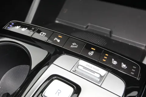 DE22EFM Hyundai Tucson 1.6 TGDi Hybrid 230 Ultimate 5dr 2WD Auto Thumbnail #30