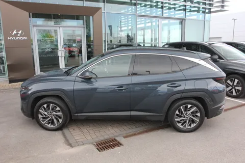 ET21ZZG Hyundai Tucson 1.6 TGDi Premium 5dr 2WD Thumbnail #7