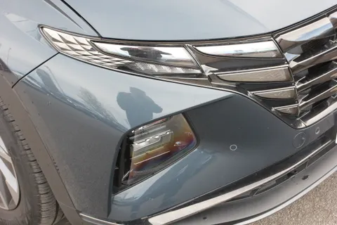 ET21ZZG Hyundai Tucson 1.6 TGDi Premium 5dr 2WD Thumbnail #11