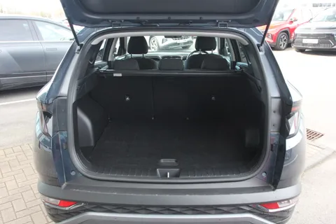 ET21ZZG Hyundai Tucson 1.6 TGDi Premium 5dr 2WD Thumbnail #18