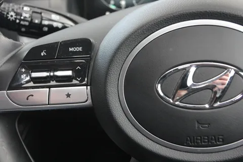 ET21ZZG Hyundai Tucson 1.6 TGDi Premium 5dr 2WD Thumbnail #25