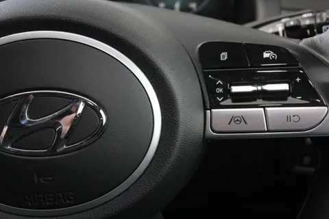 ET21ZZG Hyundai Tucson 1.6 TGDi Premium 5dr 2WD Thumbnail #26