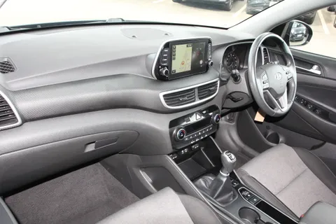 EX70YRG Hyundai Tucson 1.6 CRDi 48V MHD SE Nav 5dr 2WD Thumbnail #9