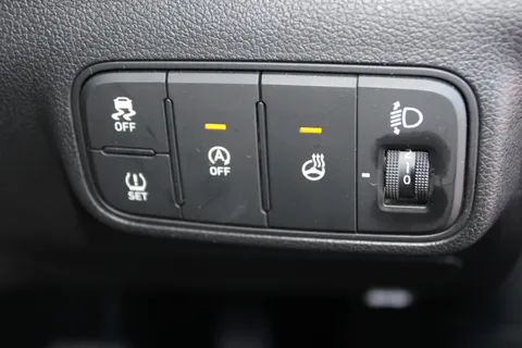 EA25AXW Hyundai i20 1.0T GDi Premium 5dr Thumbnail #17