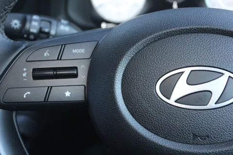 EA25AXW Hyundai i20 1.0T GDi Premium 5dr Thumbnail #19