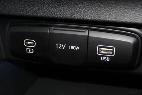 EA25AXW Hyundai i20 1.0T GDi Premium 5dr Thumbnail #25