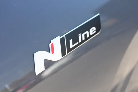 EA74DKV Hyundai Tucson 1.6T Plug-in Hybrid N Line S 5dr 4WD Auto Thumbnail #6