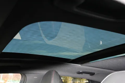 EA74DKV Hyundai Tucson 1.6T Plug-in Hybrid N Line S 5dr 4WD Auto Thumbnail #17