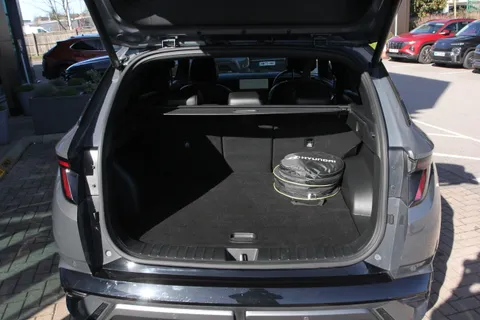 EA74DKV Hyundai Tucson 1.6T Plug-in Hybrid N Line S 5dr 4WD Auto Thumbnail #18