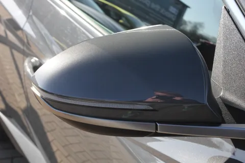 EF24VDD Hyundai Tucson 1.6T Plug-in Hybrid Premium 5dr 4WD Auto Thumbnail #5