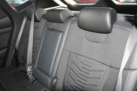 EF24VDD Hyundai Tucson 1.6T Plug-in Hybrid Premium 5dr 4WD Auto Thumbnail #11