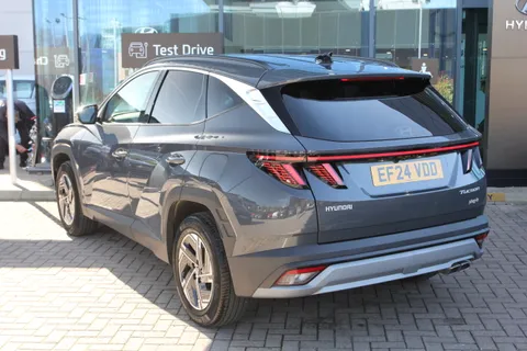EF24VDD Hyundai Tucson 1.6T Plug-in Hybrid Premium 5dr 4WD Auto Thumbnail #36