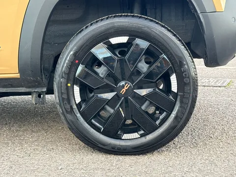 NA74XKF Dacia Spring 27kWh Extreme 65 48kW 5dr Auto Thumbnail #34