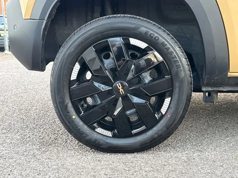 NA74XKF Dacia Spring 27kWh Extreme 65 48kW 5dr Auto Thumbnail #31