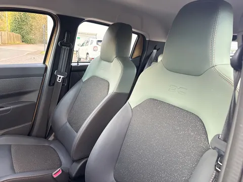 NA74XKF Dacia Spring 27kWh Extreme 65 48kW 5dr Auto Thumbnail #19