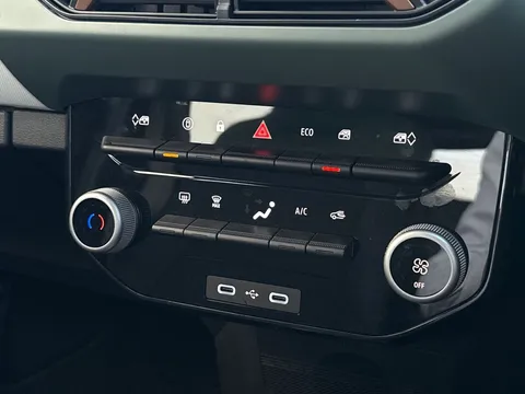 NA74XKF Dacia Spring 27kWh Extreme 65 48kW 5dr Auto Thumbnail #14