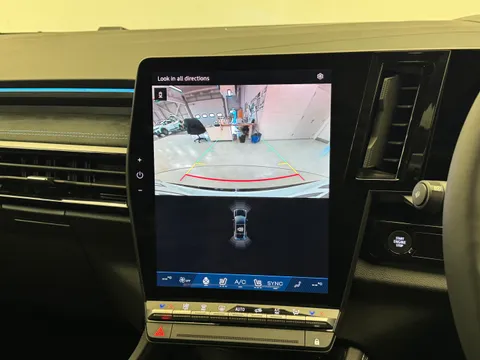 PK75ZTG Renault Austral E-Tech Full Hybrid Techno Esprit Alpine 5dr Auto Thumbnail #25