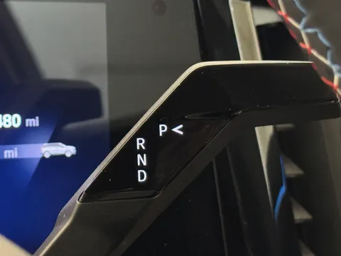 PK75ZTG Renault Austral E-Tech Full Hybrid Techno Esprit Alpine 5dr Auto Thumbnail #30