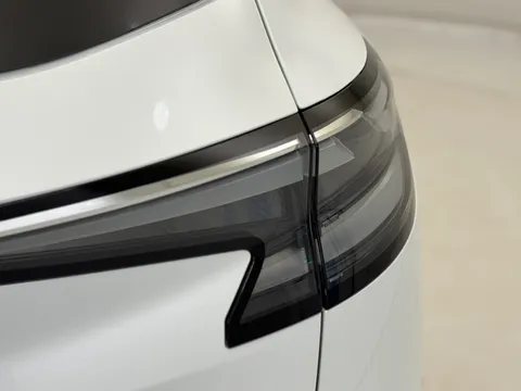 PK75ZTG Renault Austral E-Tech Full Hybrid Techno Esprit Alpine 5dr Auto Thumbnail #35