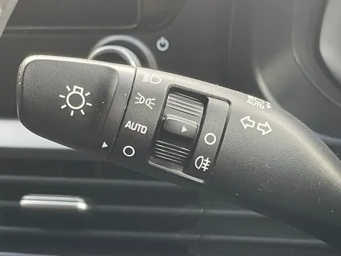 MW73YHM Hyundai Bayon 1.0 TGDi 48V MHEV Premium 5dr Thumbnail #18