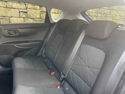 MW73YHM Hyundai Bayon 1.0 TGDi 48V MHEV Premium 5dr Thumbnail #21