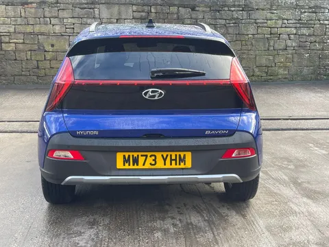 MW73YHM Hyundai Bayon 1.0 TGDi 48V MHEV Premium 5dr Thumbnail #4