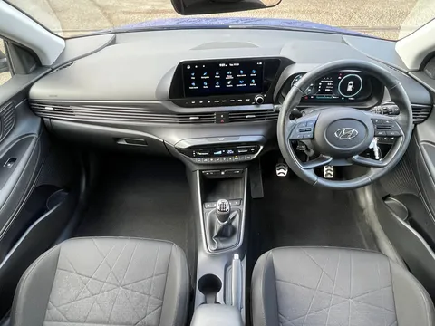 MW73YHM Hyundai Bayon 1.0 TGDi 48V MHEV Premium 5dr Thumbnail #32