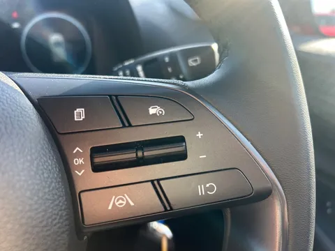 DL22XXB Hyundai i20 1.0T GDi 48V MHD SE Connect 5dr Thumbnail #25