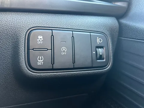 DL22XXB Hyundai i20 1.0T GDi 48V MHD SE Connect 5dr Thumbnail #30