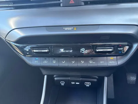 EA25AZN Hyundai i20 1.0T GDi Premium 5dr Thumbnail #21