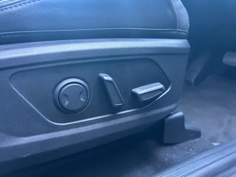 EN25THF Hyundai Tucson 1.6T Plug-in Hybrid Ultimate 5dr Auto Thumbnail #35