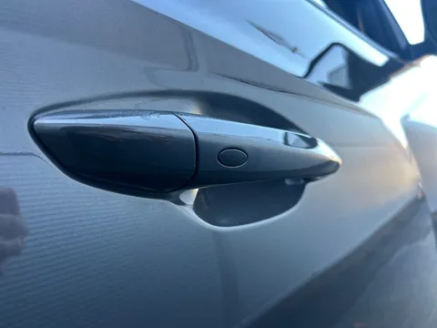 EN25THF Hyundai Tucson 1.6T Plug-in Hybrid Ultimate 5dr Auto Thumbnail #36